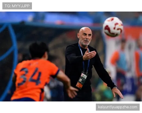 禁区犯规判罚标准揭秘：裁判如何界定守门员与进攻犯规