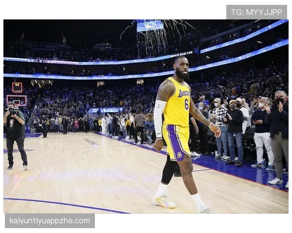 梅塔·世界和平突破转变快攻节奏显著提升湖人防守反击效率